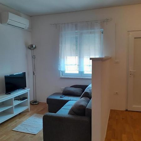 נובה גוריקה Apartma Pika 2 מראה חיצוני תמונה
